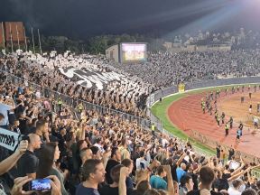 navijači partizan stadion jna (6).jpg