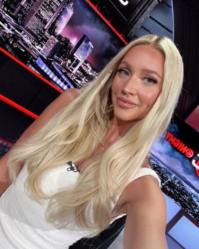 Ashley Brewer-3.jpg