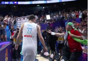 luka dončić i navijač