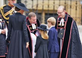 Princeza Sarlot na sahrani kraljica Elizabeta (4).jpg
