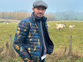 Džoni Irvin1.jpg