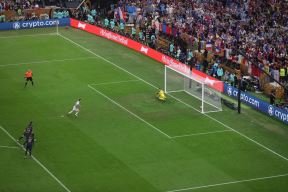 mesi gol iz penala.jpg