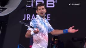Novak Đoković urla zbog vetra (2).jpg