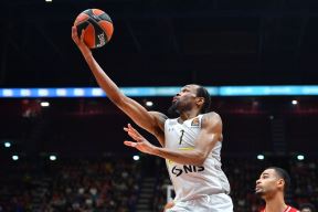 ARMANI_vs_PARTIZAN_34.jpg