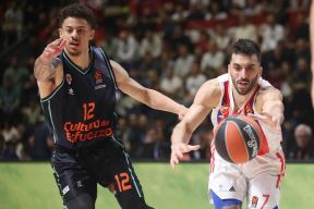 Crvena zvezda pobedila Valensiju pomogla i Partizanu