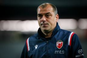 Nenad Milijaš na utakmici Zvezda Proleter