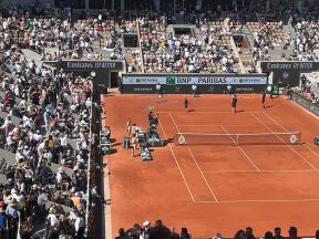 Novak i Fokina otišli sa terena u pauzi izmedju setova (2).jpg