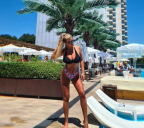 Tijana Kulić u bikiniju