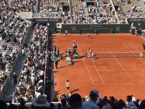 Novak osvojio set, pa otišao sa terena (4).jpg
