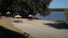 Plaža Varljivo Leto 68 (3).jpg