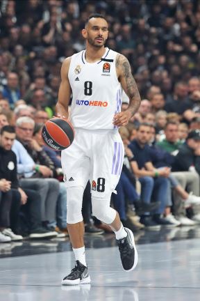 Adam Hanga (5).JPG