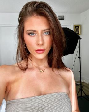 Erika Mozer (4).jpg