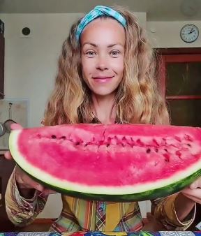 Žana Samsonova (4).png
