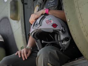 Anja Krneta je prvi ženski vojni pilot helikoptera