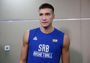 Svetislav Pešić i Bogdan Bogdanović, Manila, Mundobasket 1.jpg