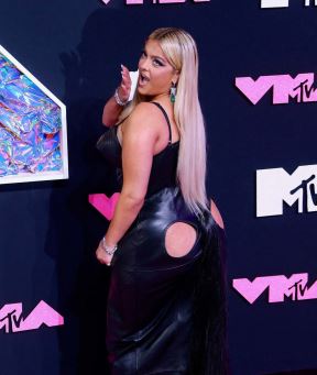 Bebe Rexha 4.jpg