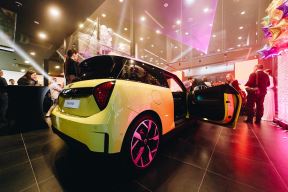 MINI COOPER 3.jpg