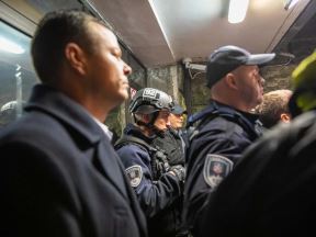 Protest studenti policijska stanica 29 novembar (4).jpg