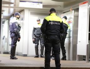 Holandska policija.jpg