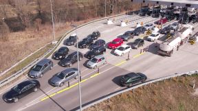 Kilometarske kolone na auto-putu Miloš Veliki (3).jpg