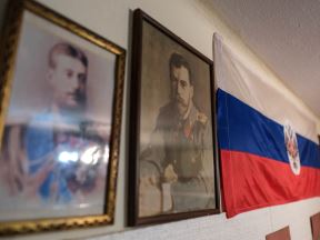 Vladimir_Kasteljanov_bela_crkva_ruska_soba_Stefan_Stojanović_21.jpg