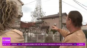 Ajfelov toranj u Sremčici (4).jpg
