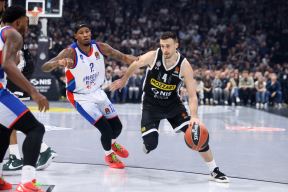 Utakmica KK Partizan - Efes (5) copy.jpg