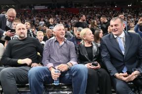 Toni Kukoč gleda Partizan Olimpijakos
