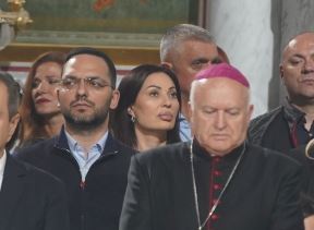ceca23.jpg