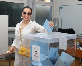 Ceca (9).jpg