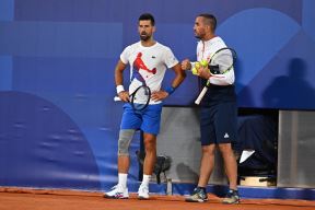 Novak Đoković na treningu u Parizu