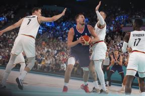 Srbija - Nemačka basket OI (10).jpg