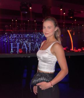 Ana Kalinskaja4.jpg