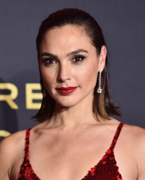 Gal Gadot (3).jpg