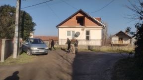 Fotografije gde je mladić napao komšije svoje babe i dede (3).jpg
