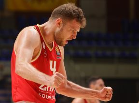 saša vezenkov