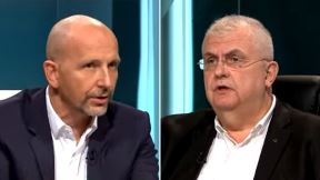 Zašto se Srbi ljube 3 puta