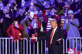 Donald Tramp pred inauguraciju (2).jpg