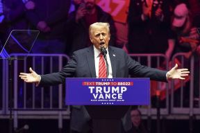 Donald Tramp pred inauguraciju (3).jpg