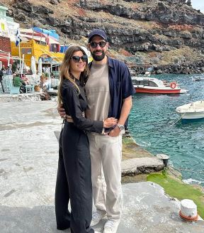Nikola Karabatić i supruga Žeraldin (2).jpg