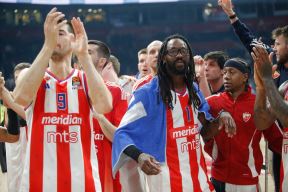 Džon Braun i ekipa Crvene zvezde