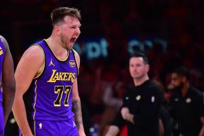 Luka Dončić urla na tim Dalasa