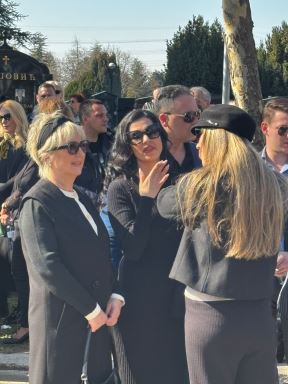Tanja Savić Nataša Kojić Kebina žena (2).jpg
