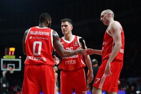 Olimpijakos Crvena zvezda (7).jpg