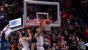 Eron Gordon zakucavanje za pobedu Denvera protiv Klipersa