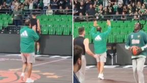 Ergin Ataman pozdravlja navijače Panatinaikosa