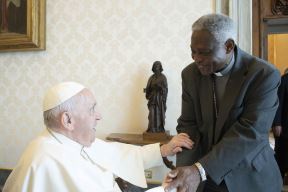 kardinal Piter Turkson