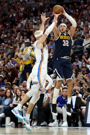 Eron Gordon daje trojku protiv Oklahome