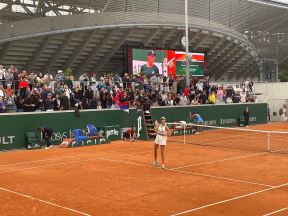 Olga Danilović slavi pobedu (3).jpg