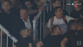 Dragan Bokan i navijači Budućnosti 2 copy.jpg